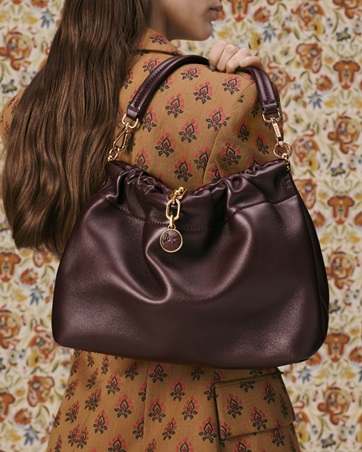 حقيبة تعيد تعريف الأناقة بهدوء