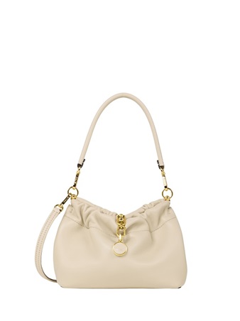 حقيبة تعيد تعريف الأناقة بهدوء