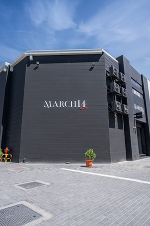 March14 : تجربة جمال مستوحاة من الكارداشيان وجينيفر لوبيز