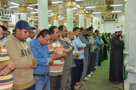 بالصور: إنهيار النجوم في وداع معالي زايد