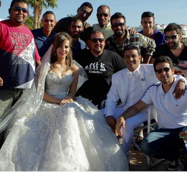 Ø¥ÙŠÙ…Ø§Ù† Ø§Ù„Ø¹Ø§ØµÙŠ Ø¨ÙØ³ØªØ§Ù† Ø§Ù„Ø²ÙØ§Ù Ù„Ù„Ù…Ø±Ø© Ø§Ù„Ø«Ø§Ù†ÙŠØ© Ù†ÙˆØ§Ø¹Ù…