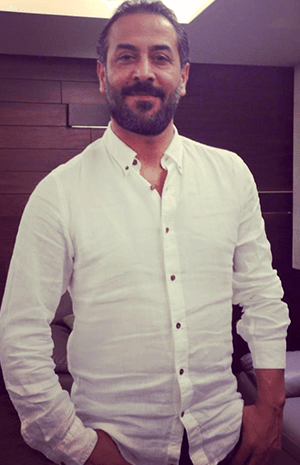 عبد المنعم عمايري لـ