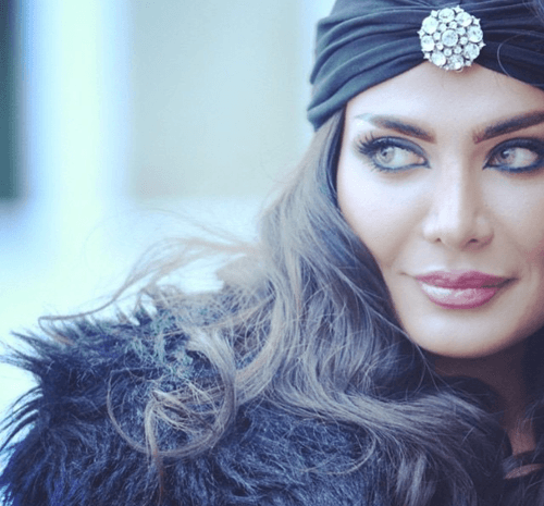 استوحي مكياجكِ القويّ والجريء من أمل العوضي
