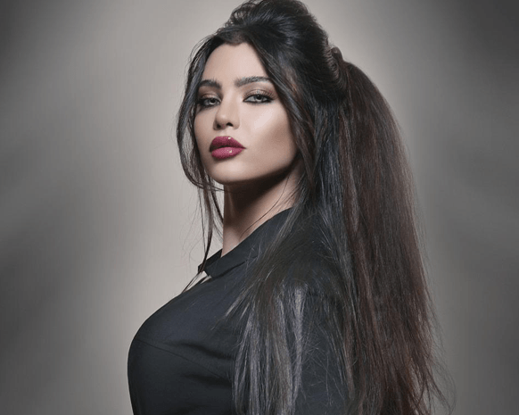 خاص - من أقنع قمر بالبحث من جديد عن والد طفلها؟