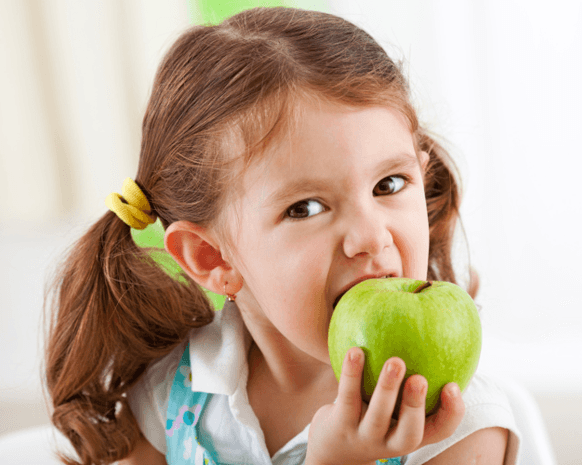 أيّ فواكه وخضروات تقدّمين لطفلك؟ وكيف تحفظينها؟