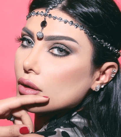 استوحي مكياجكِ من إطلالات النجمات الخليجيّات الجماليّة