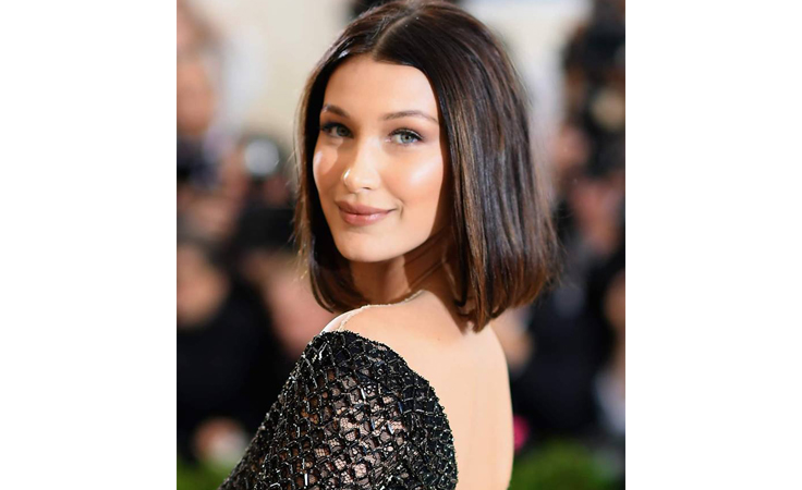 مفاجأة..بيلا حديد تعود لحبيبها السابق ذا ويكند