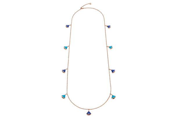 الأنوثة الإيطالية في مجموعة مجوهرات 