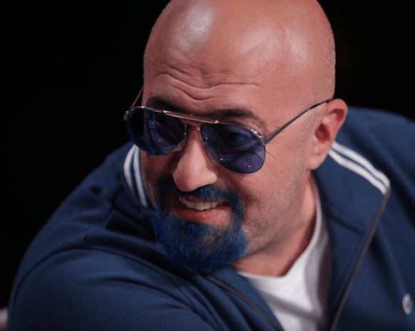 أنابيلا تنقذ 