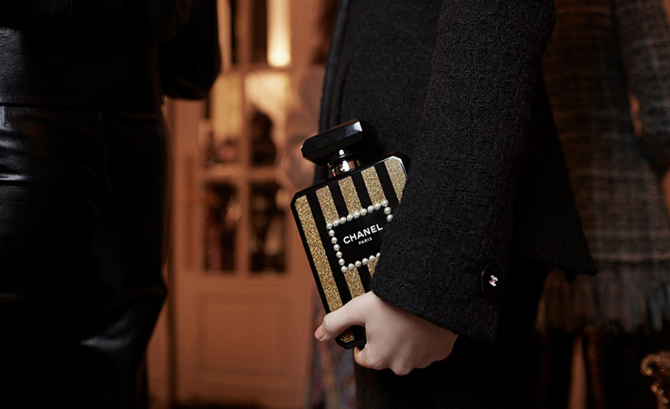 نظرة مقربة على حقائب تشكيلة Métiers d’art collection من شانيل