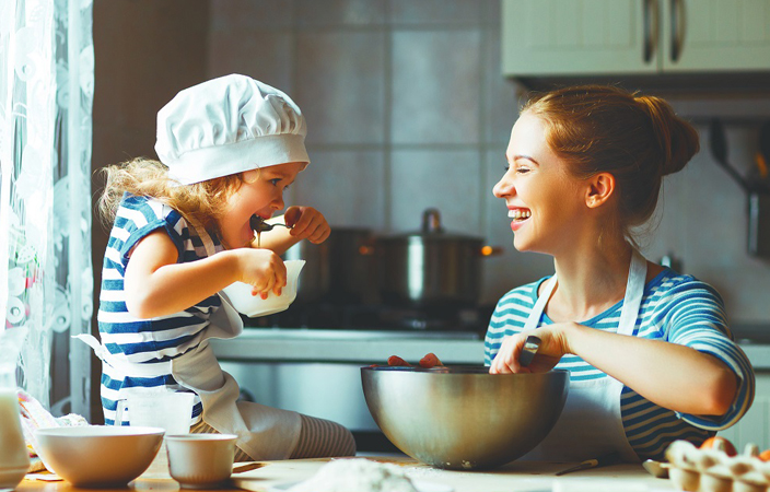 3 أسس توثّق علاقتك بطفلك