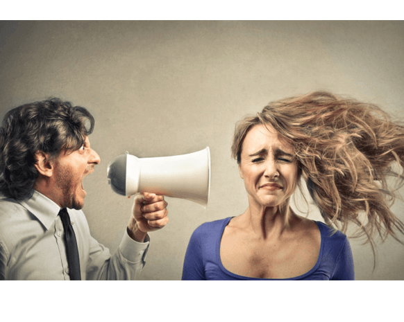 لمَ على المرأة ألّا تكون عاطفية في الحبّ؟