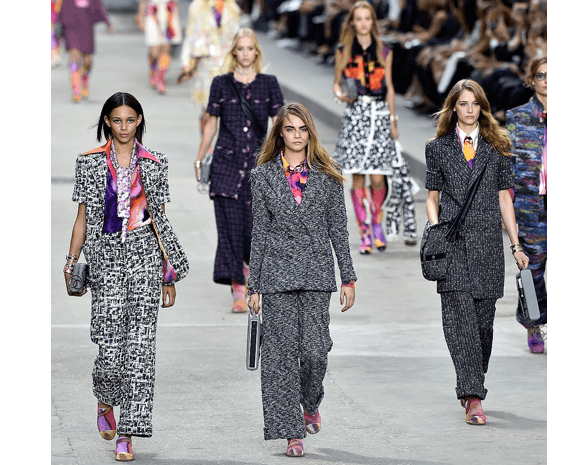 هذه هي صيحات الأزياء في عام 2015