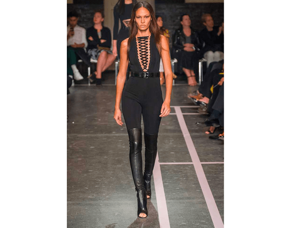 هذه هي صيحات الأزياء في عام 2015