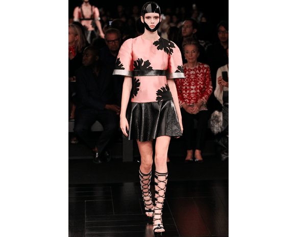 هذه هي صيحات الأزياء في عام 2015