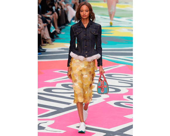 هذه هي صيحات الأزياء في عام 2015