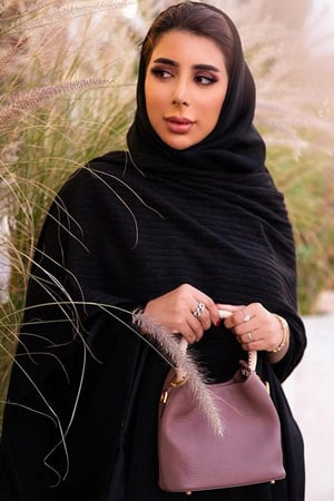 5 جميلات إماراتيات سيلهمن إطلالتك في يوم المرأة الإماراتية 2020