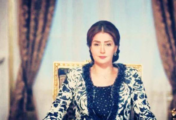 غادة عبد الرازق وإطلالات 
