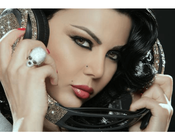 ما الذي ينتظر هيفا وهبي اليوم في القاهرة؟