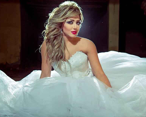 سارة سلامة خليفة هند صبري بمليون جنيه