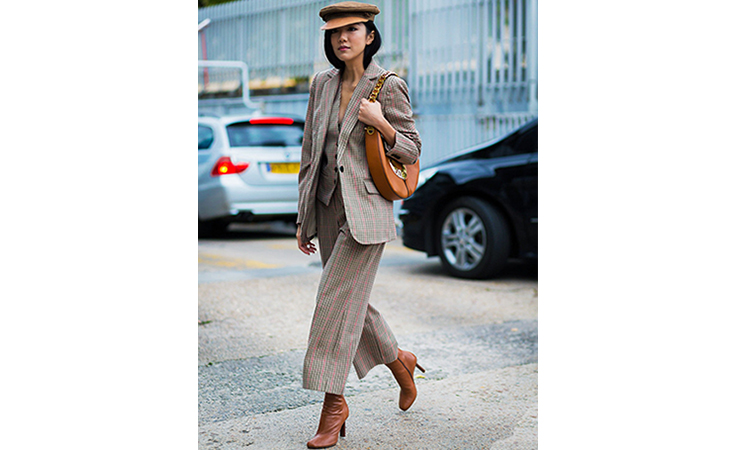 كيف تختارين ملابسك لمقابلة عمل؟