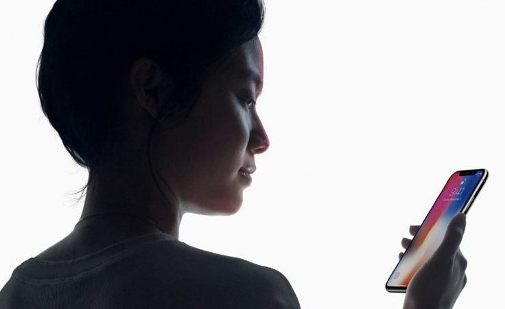 نواعم تعرّفك إلى مميّزات هاتفي iPhone 8 و iPhone X الجديدين