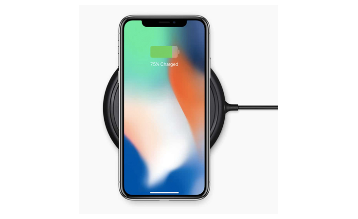 نواعم تعرّفك إلى مميّزات هاتفي iPhone 8 و iPhone X الجديدين