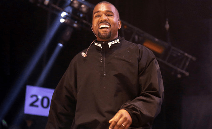 كانييه ويست يُبرّر موقفه بعد إطلاق Famous