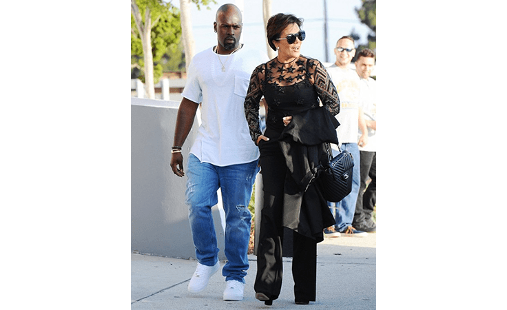 كانييه ويست يُبرّر موقفه بعد إطلاق Famous