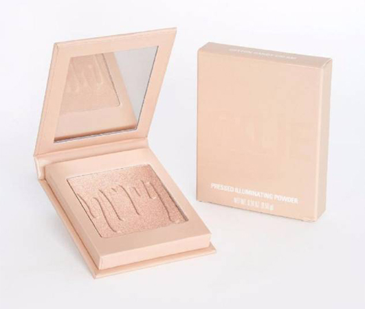 من 30 دقيقة إلى 10 دقائق، هكذا تغيّر روتين مكياج كايلي