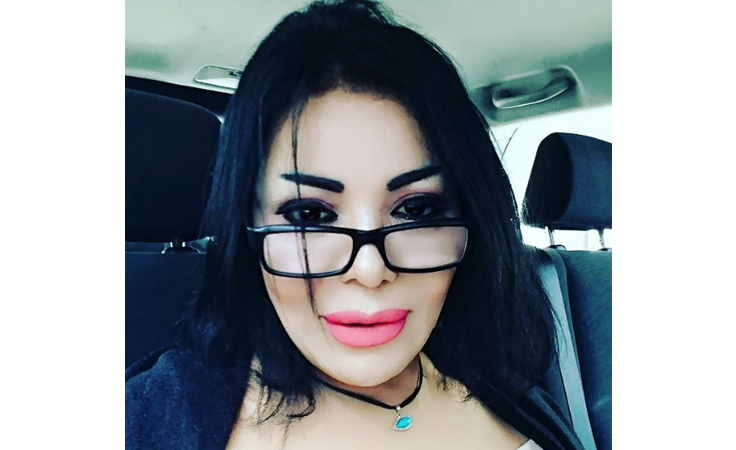 ليلى غفران تكشف لنواعم قصّة الصورة المثيرة للجدل