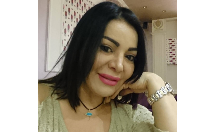 ليلى غفران تكشف لنواعم قصّة الصورة المثيرة للجدل
