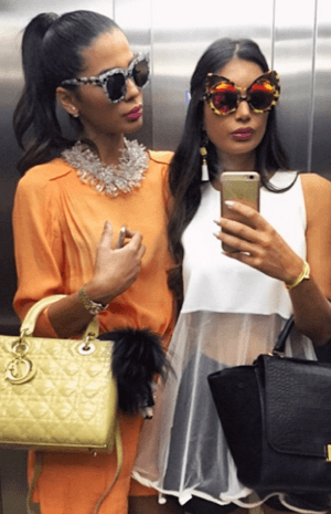 النظارات الغريبة والضخمة حليفة إطلالات أليس عبد العزيز