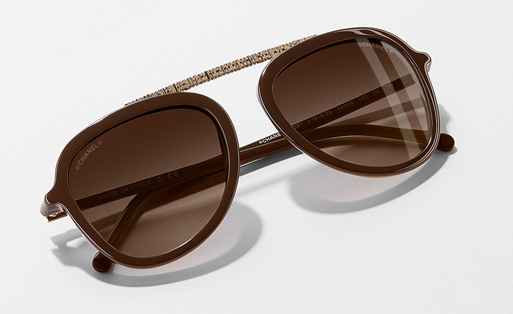 نظارات شانيل الشتوية الفاخرة مستوحاة من فستان التويد الأيقوني