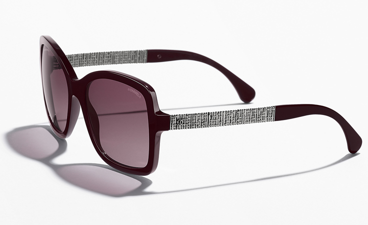 نظارات شانيل الشتوية الفاخرة مستوحاة من فستان التويد الأيقوني