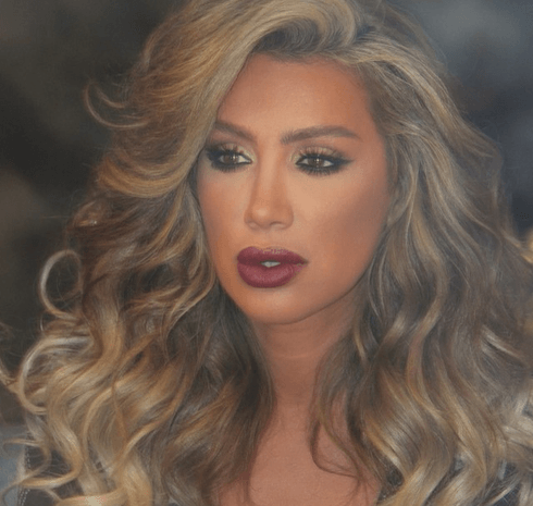 هالة عجم تكشف أسرار مكياج مايا دياب في ألبوم #MyMaya