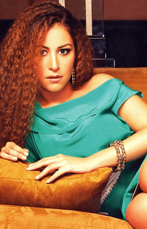 منة شلبي ترفض الزواج وتعيش على ذكرى حبيبها