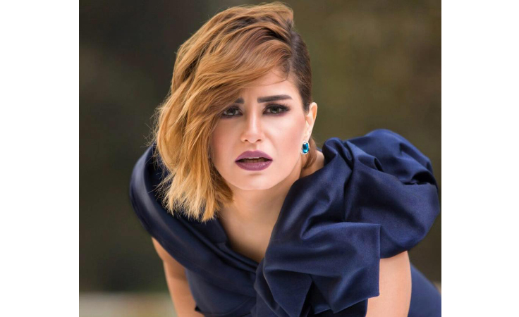 منة فضالي توجّه رسالة عبر نواعم وتوضح خبر اعتزالها..