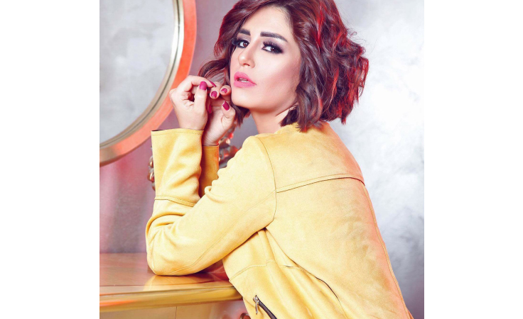 منة فضالي توجّه رسالة عبر نواعم وتوضح خبر اعتزالها..