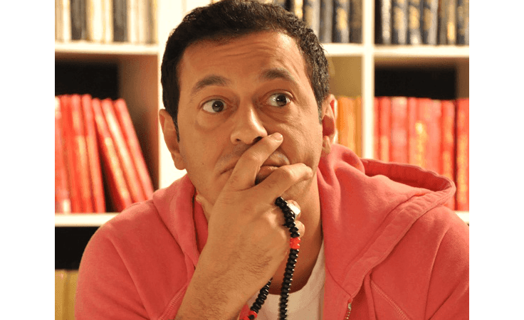 من هو 