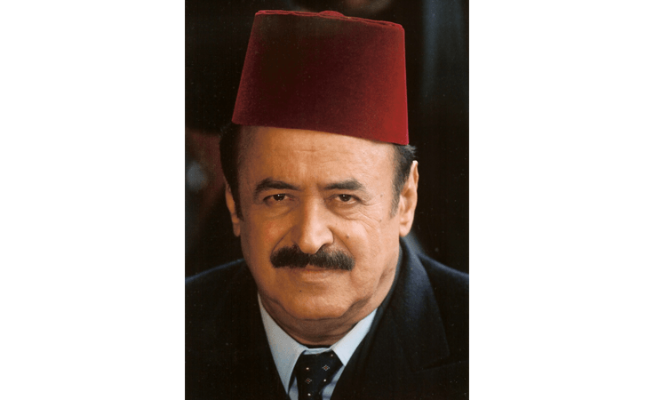 من هو 