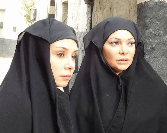 نادين تحسين بيك تبحث عن الحب القديم بين نارين