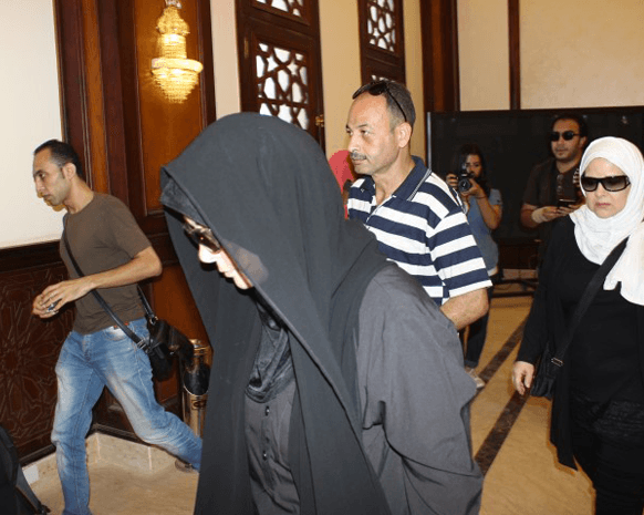 خاص- غضب جماهيري بعد جنازة عمر الشريف