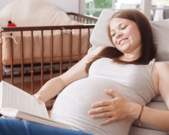 لهذه الأسباب ستفتقدين شهور الحمل بعد الولادة