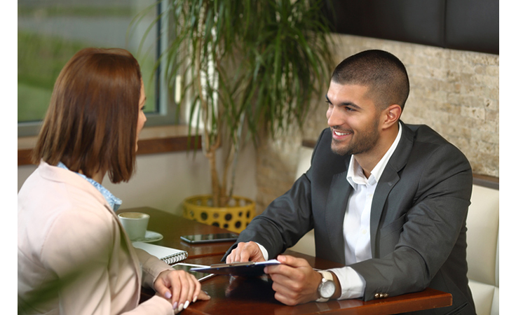 أحداث يومية تدعوك إلى التواصل الحميم مع زوجك