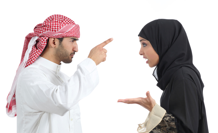 كيف تسحرين زوجكِ بأنوثتكِ؟