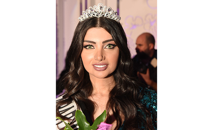 تتويج سارة الحاج ملكة جمال العرب لبنان  2017