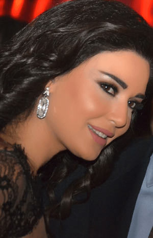 سيرين عبد النور بين 