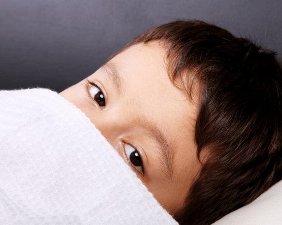 كيف تساعدين طفلك على التخلص من الحفاض أثناء النوم؟