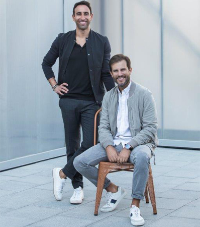 خاصّ، كلّ ما عليكِ معرفته عن تبييض الأسنان مع الطبيبين طارق وديفيد من عيادة أبا